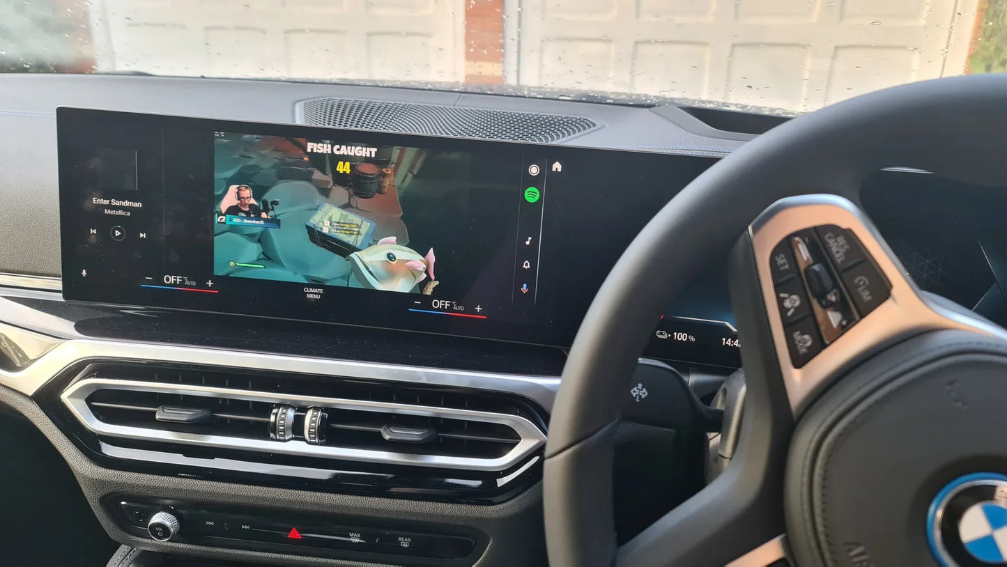 YouTube och Netflix AI-box för BMW