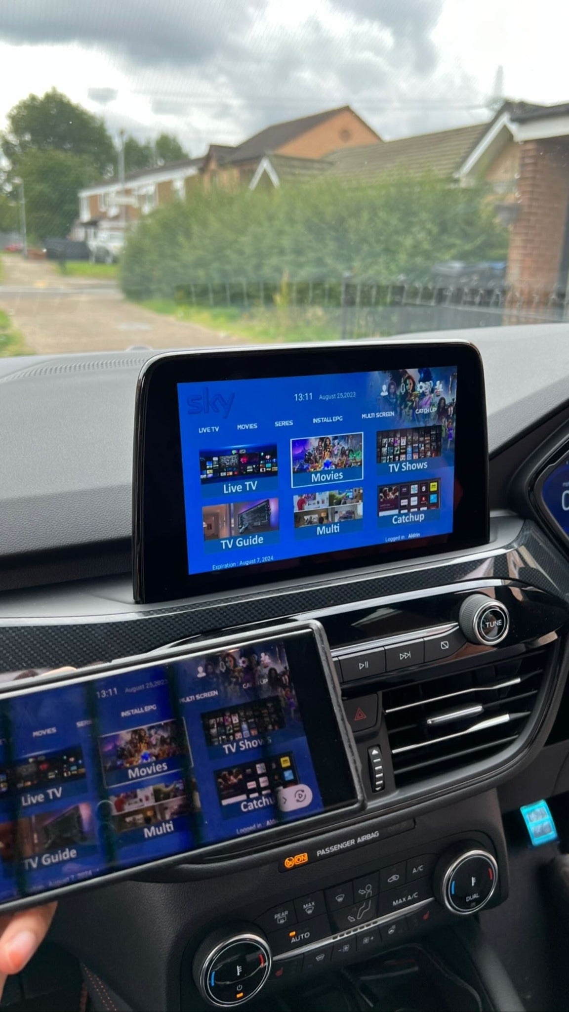 YouTube och Netflix AI-box för Ford