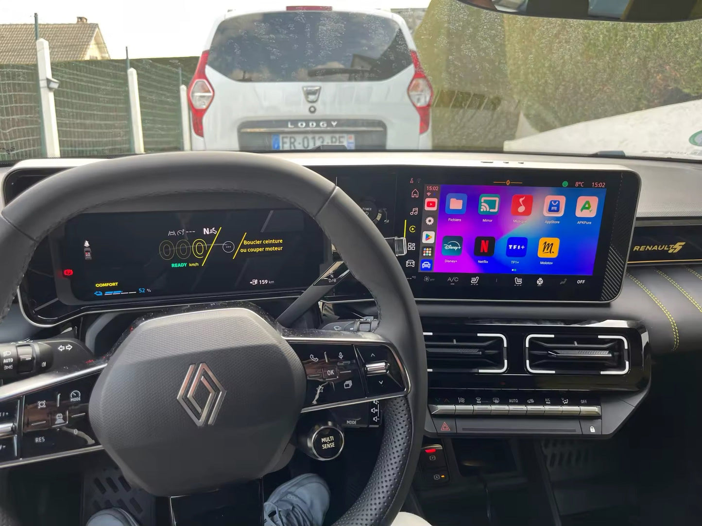 YouTube och Netflix AI-box för Renault