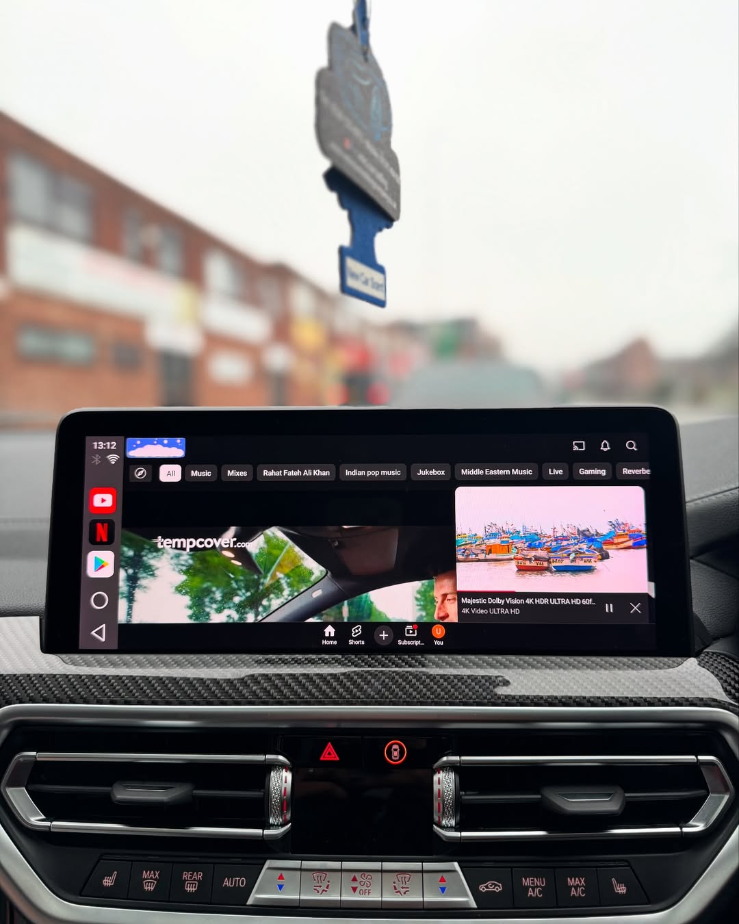 YouTube och Netflix AI-box för BMW