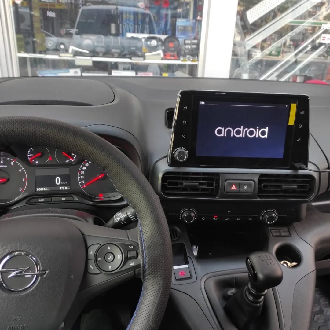 YouTube och Netflix AI-box för Opel