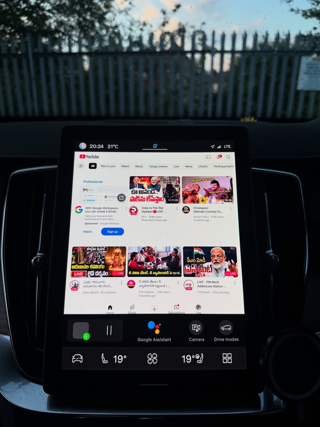YouTube och Netflix AI-box för Volvo